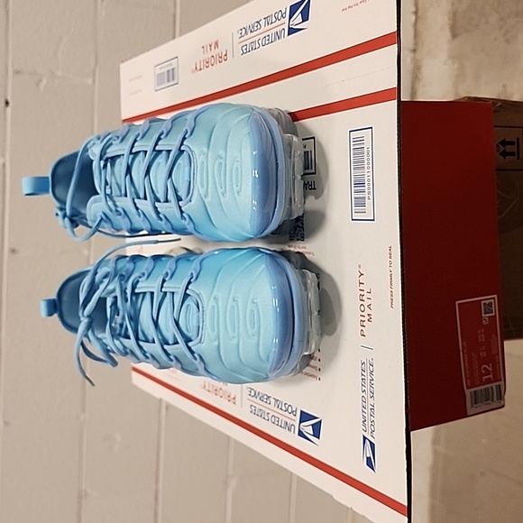 vapor max men size 12